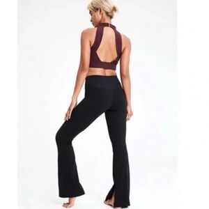 Athleta Barre Skinny Flare in Powervita slit leggings black size: XS